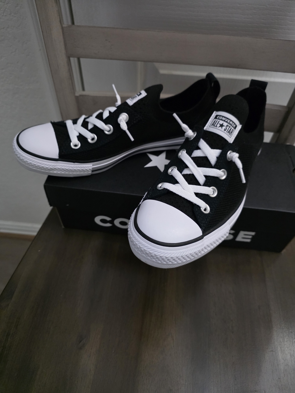 Converse Black and White Low Top Sneakers - Picture 3 of 8